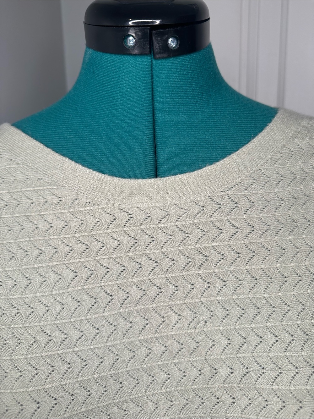 VILA Cream Textured Crew Neck Sweater - Picture 3 of 8
